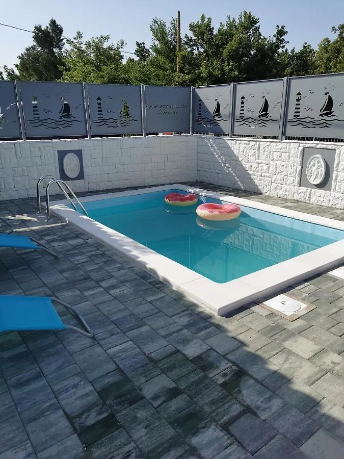 Kuca Za Odmor Pobor Jadranovo Villa